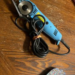Eastman Chickadee B1 Handheld Electric 2" Rotary Knife Bla2