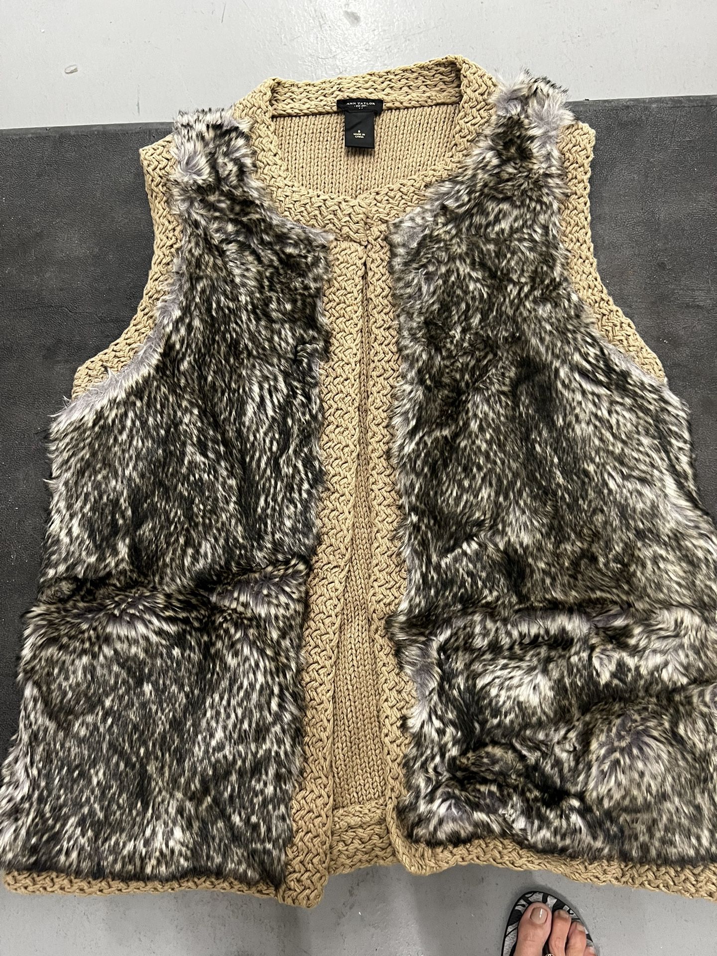 LOFT. Faux Fur And Knit Vest. Knit Is A Medium Beige Color With Faux Fur Grey/beige and Black
