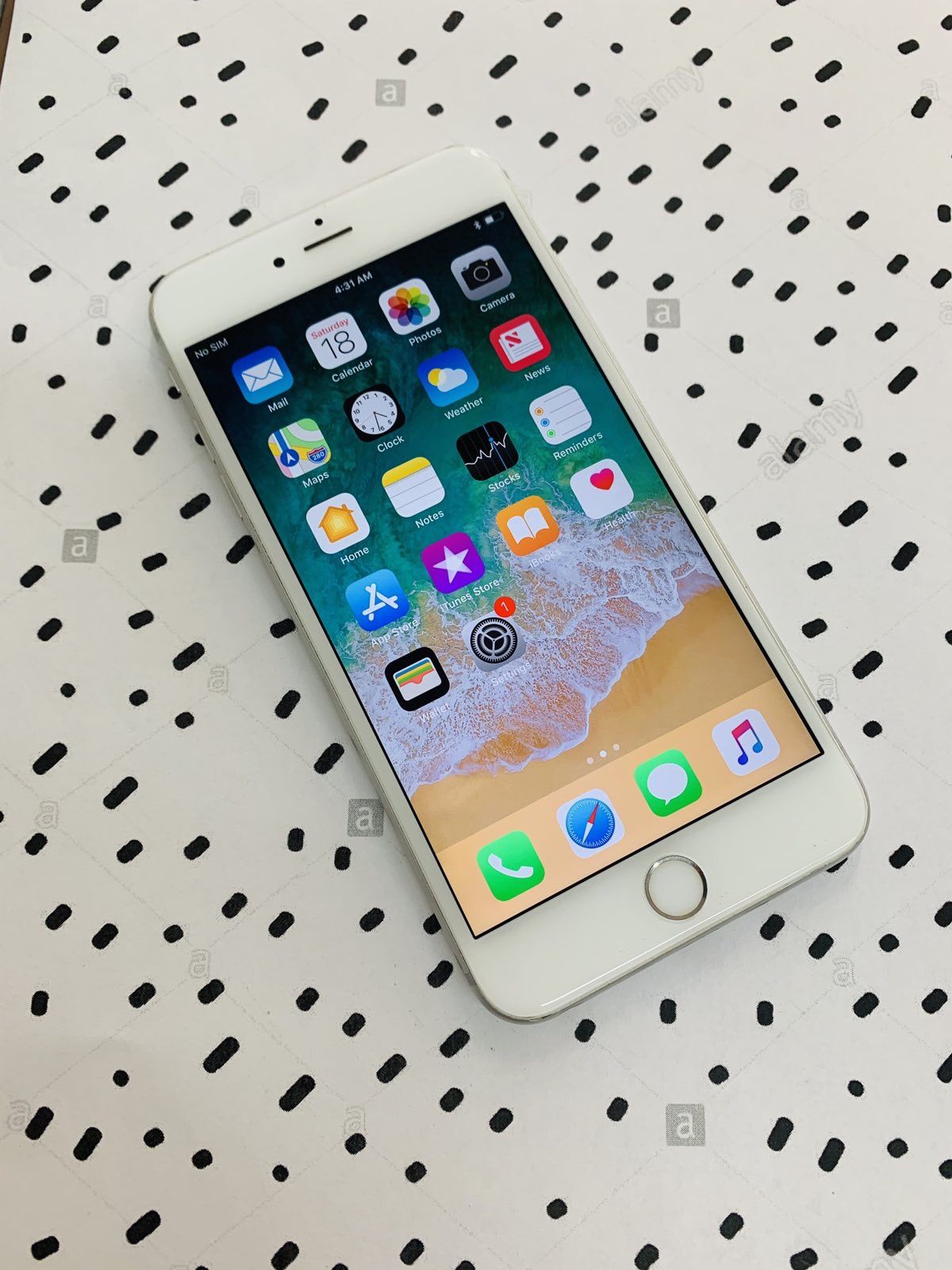 iPhone 6s Plus (64 GB) Excellent Condition With Warranty
