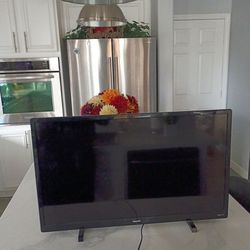 32-Inch Flat Screen, Great For Gaming!