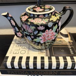 Chinese Famille Noire Teapot 