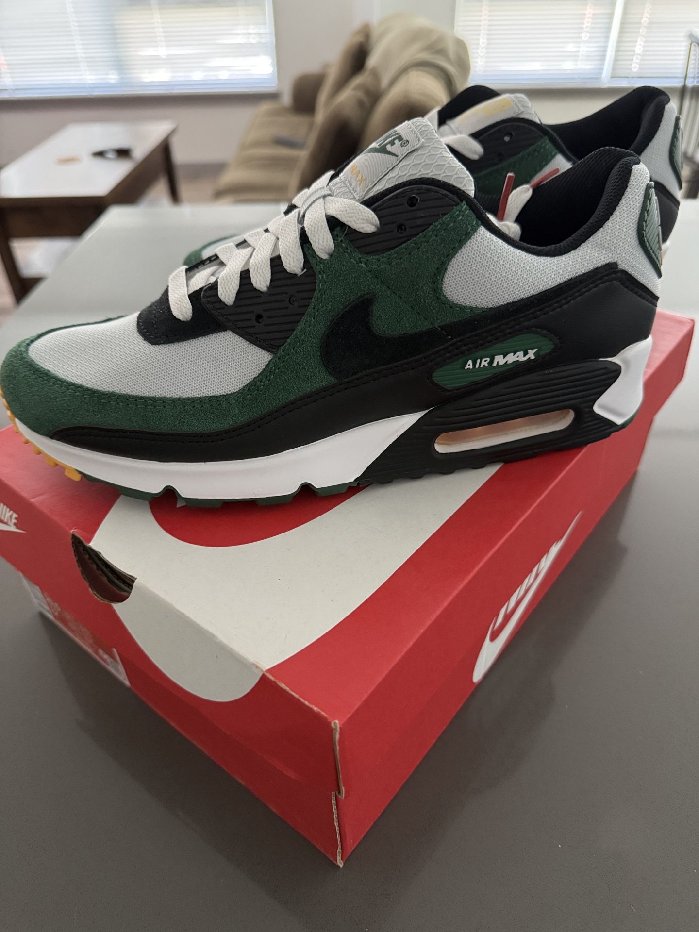 Nike Air Max 90 Men’s Size 10.5