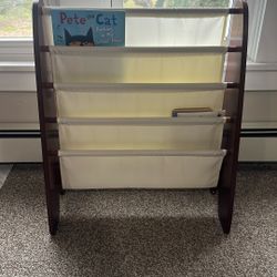 Children’s Book Shelf 