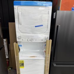 New Open Box GE Electric 220 Volts Laundry Washer And Dryer 
