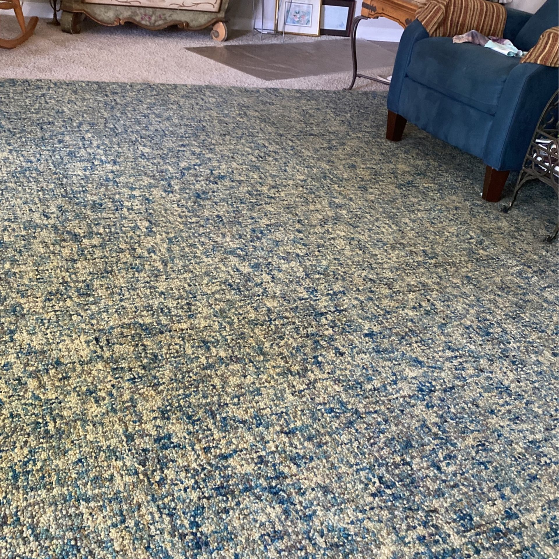 13/15 Wool Rug No Dogs Or Cats Very Clean Only 1 Year Old Ought At Havertys