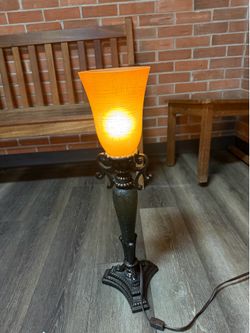 Tiffany-style torchiere table lamp Glass Shade