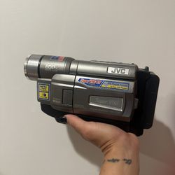 Vintage JVC GR-AX600 VHS-C Camcorder 