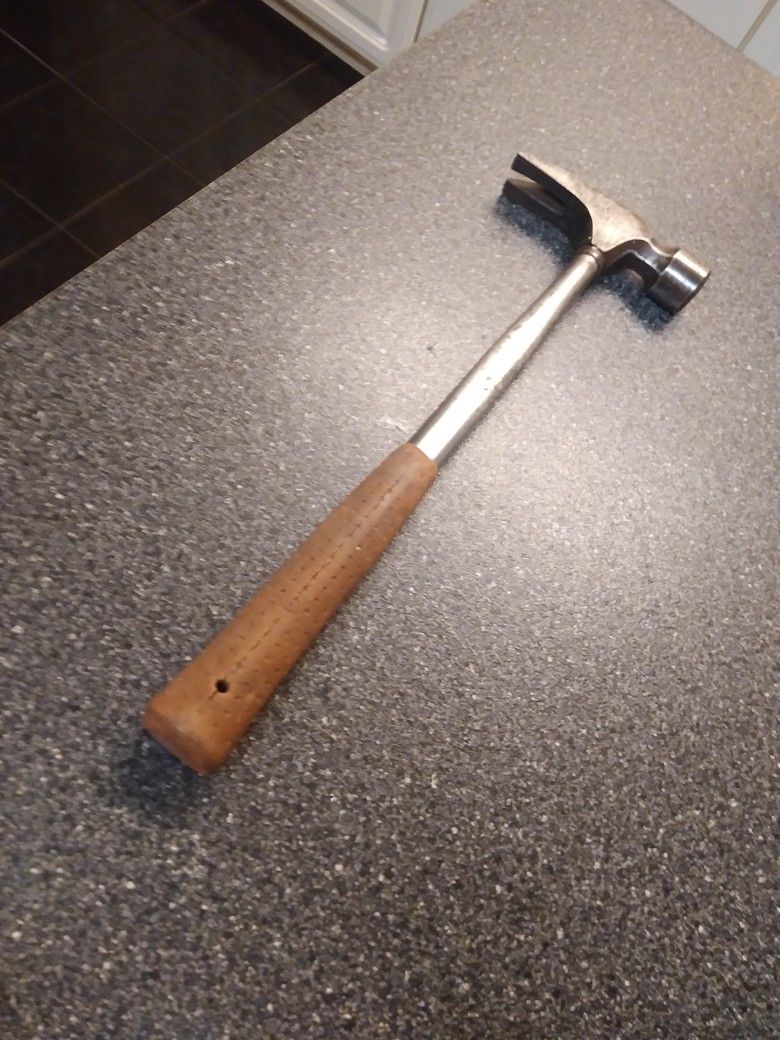 VINTAGE. BLUE GRASS. FRAMING HAMMER. 28 OZ
