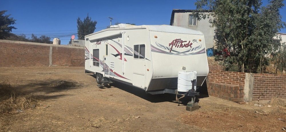 2010 Eclipse Attitude F/X