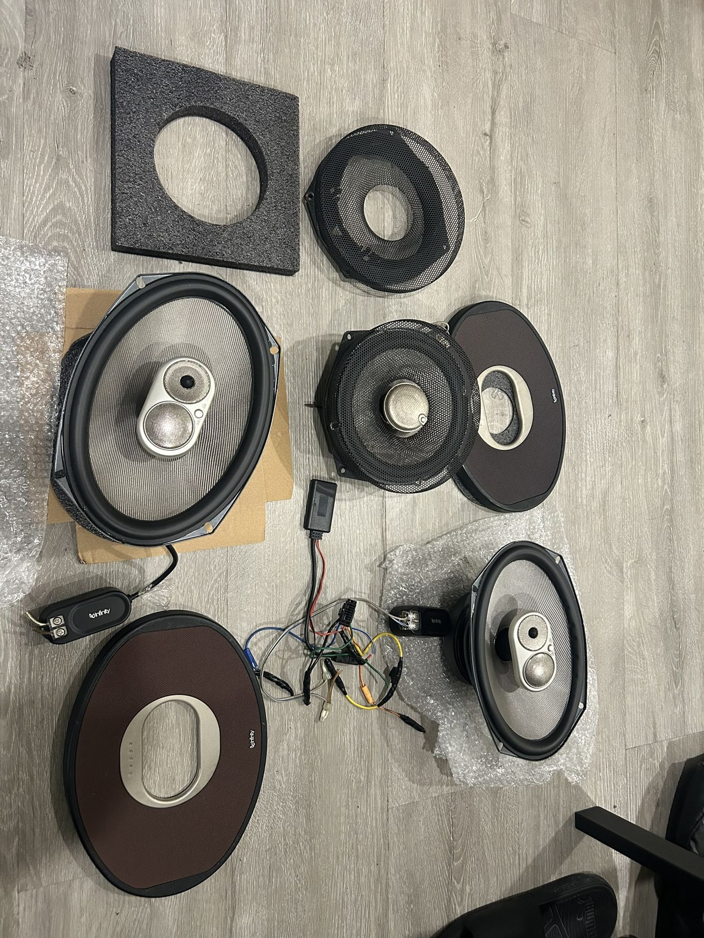 Infinity 6 1/2 And 6/9 Speakers For Cars