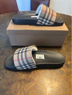Burberry slides size 9/10