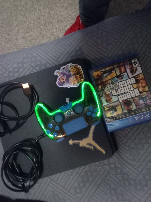 PlayStation 4 (Read Description)