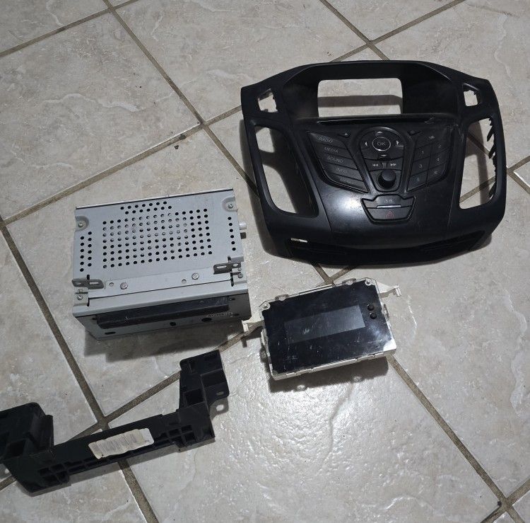 Ford Focus Radio