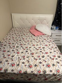 Used Queen bed set