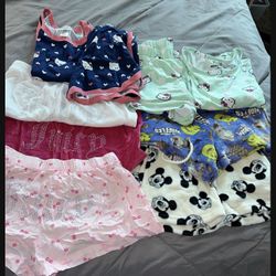 Women’s Size Medium And Small Pjs 