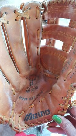 MIZUNO BASEBALL Glove