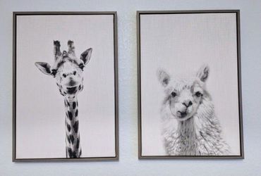 Wall Art canvas- Giraffe & alpaca animals Nursery baby room