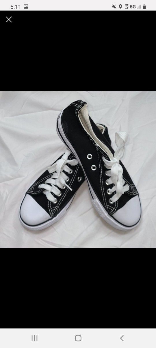 2 Pair Girls Size 5 Sneakers