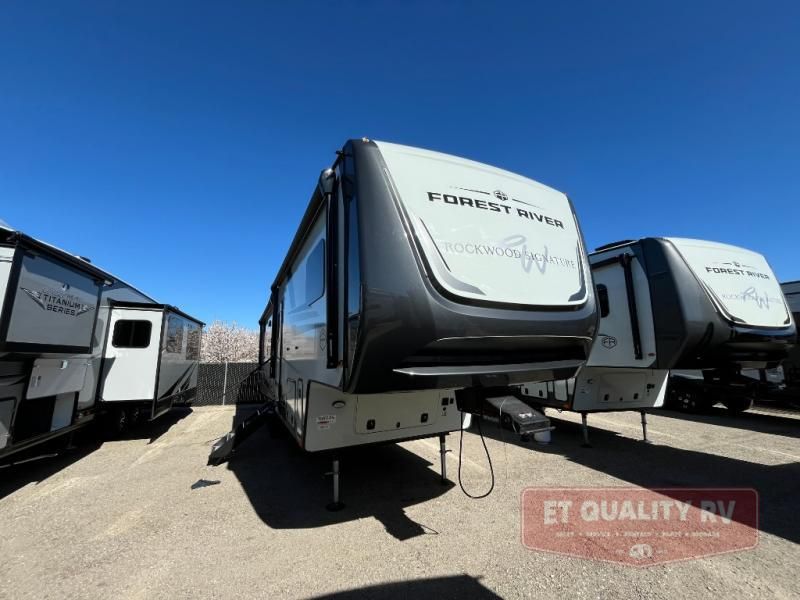2025 Rockwood Signature R374dbh