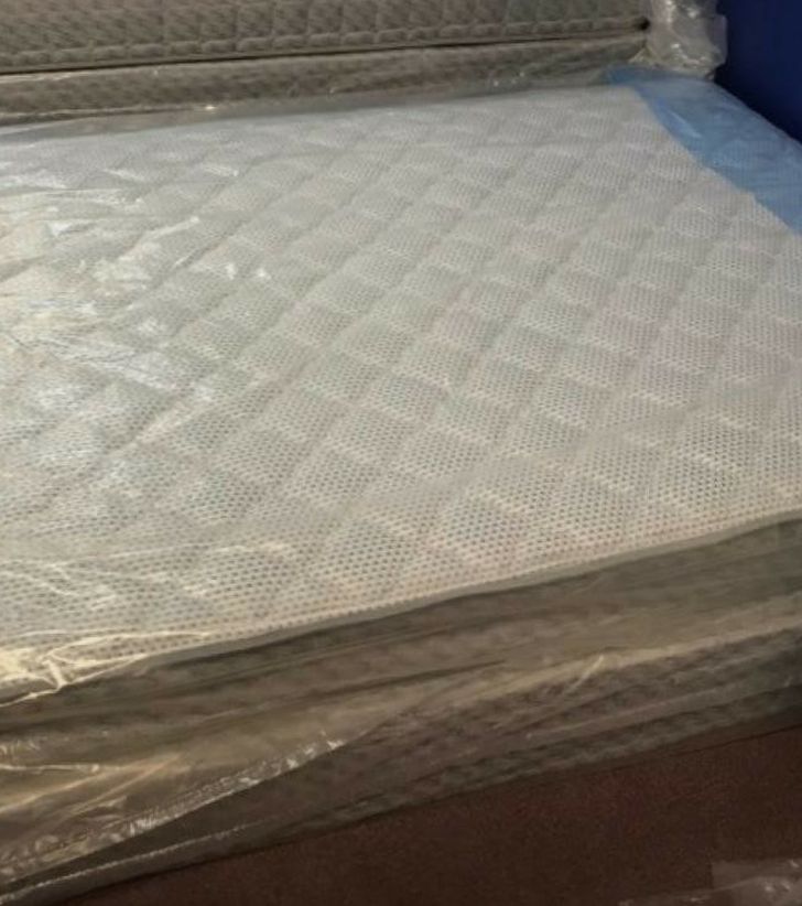 Queen Foam Encased Pillowtop Set