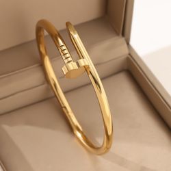 Unisex Bangle, Waterproof Titanium Steel Bracelet With 18K Gold Plated Finish