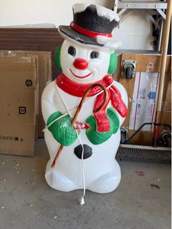 Vintage light up Santa. Single bulb inside.