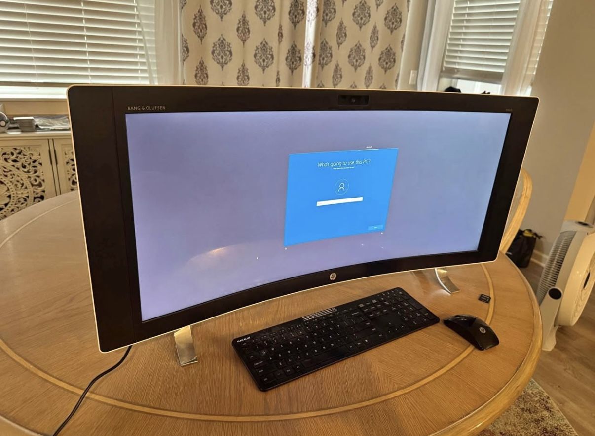 HP ENVY 34-a010 Curved Aio All-In-One Desktop 34in i5-6400T 1TB Win 10 Pro