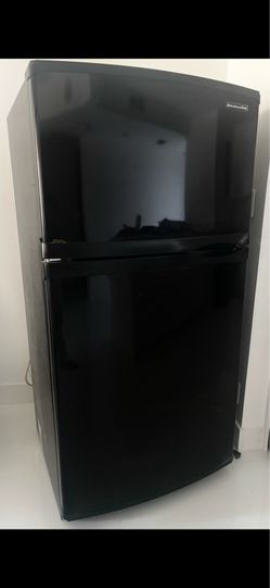 Black KichenAid Refrigerator