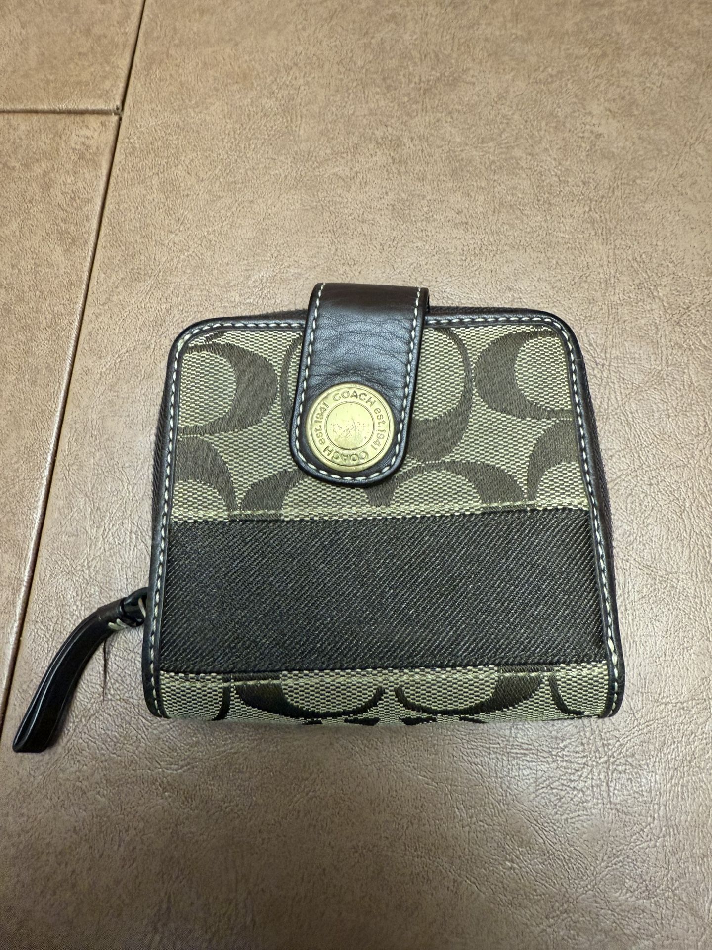 VINTAGE Coach Wallet Stripped Interior