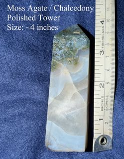 Moss Agate / Chalcedony Tower