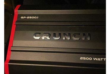 2500 W Amplifier 210 Rockville Subwoofers One Have The Minor Repaired Both Function As They Should