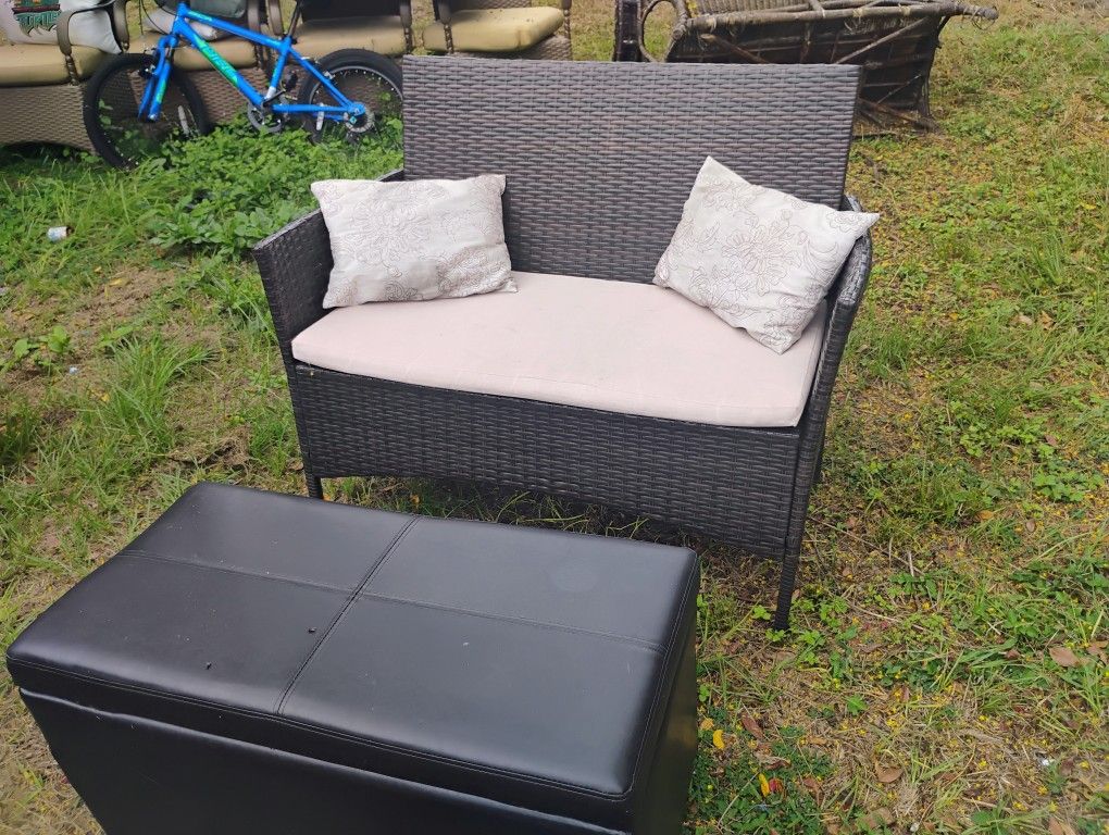 Rattan Couch With Leather Coffee Table Coffee Table Has Storage $50