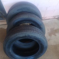 Two Firestone Ft140 P205-65r16