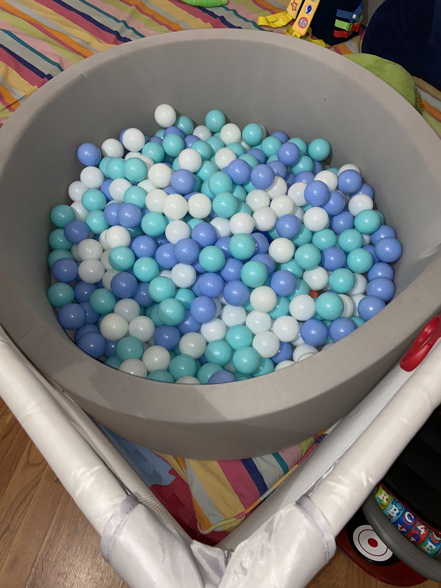 Ball Pit for toddlers