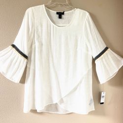 white blouse women's M brand new!