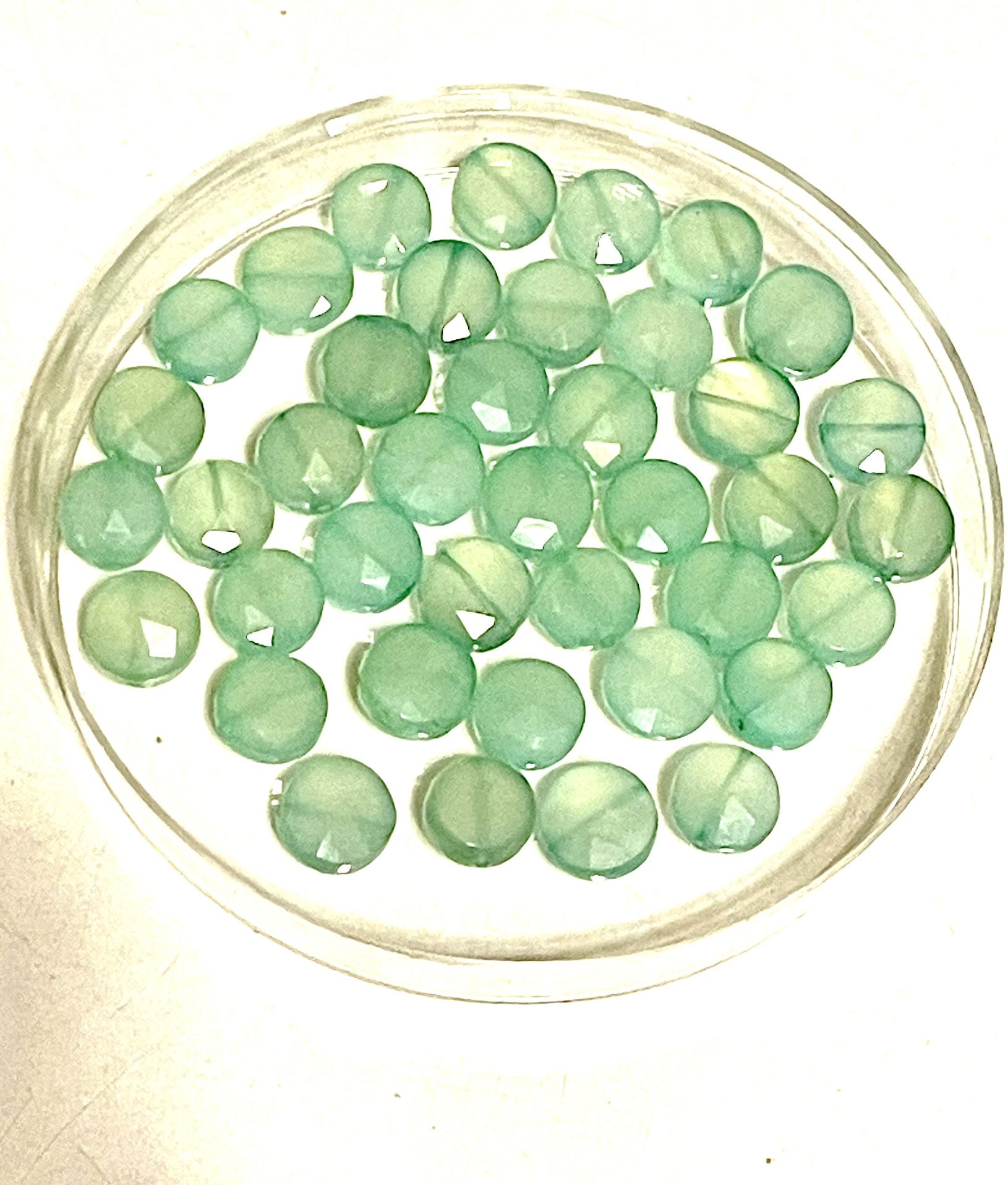 Lot Of 40 Green Chalcedony Beads 301