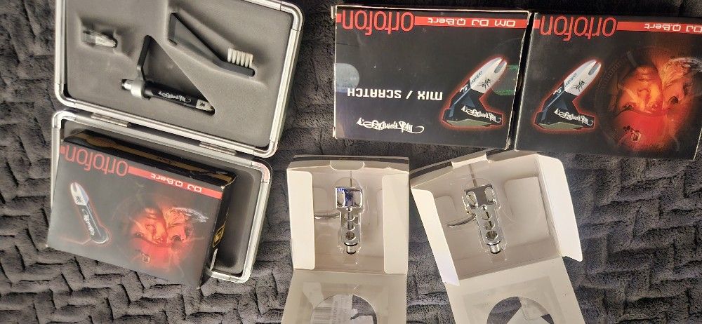 Make Me A Offer ..2 Chrome Technics 1200 Head Shells And Dj QBERT ORTOFON NEDDLES