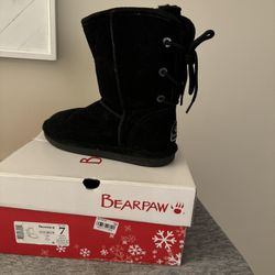 Bear paw Black Boots Size 7