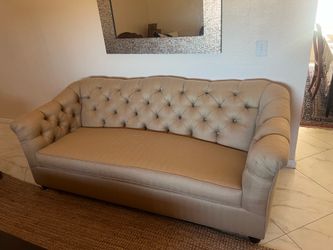 Thomasville sofa - in excellent shape