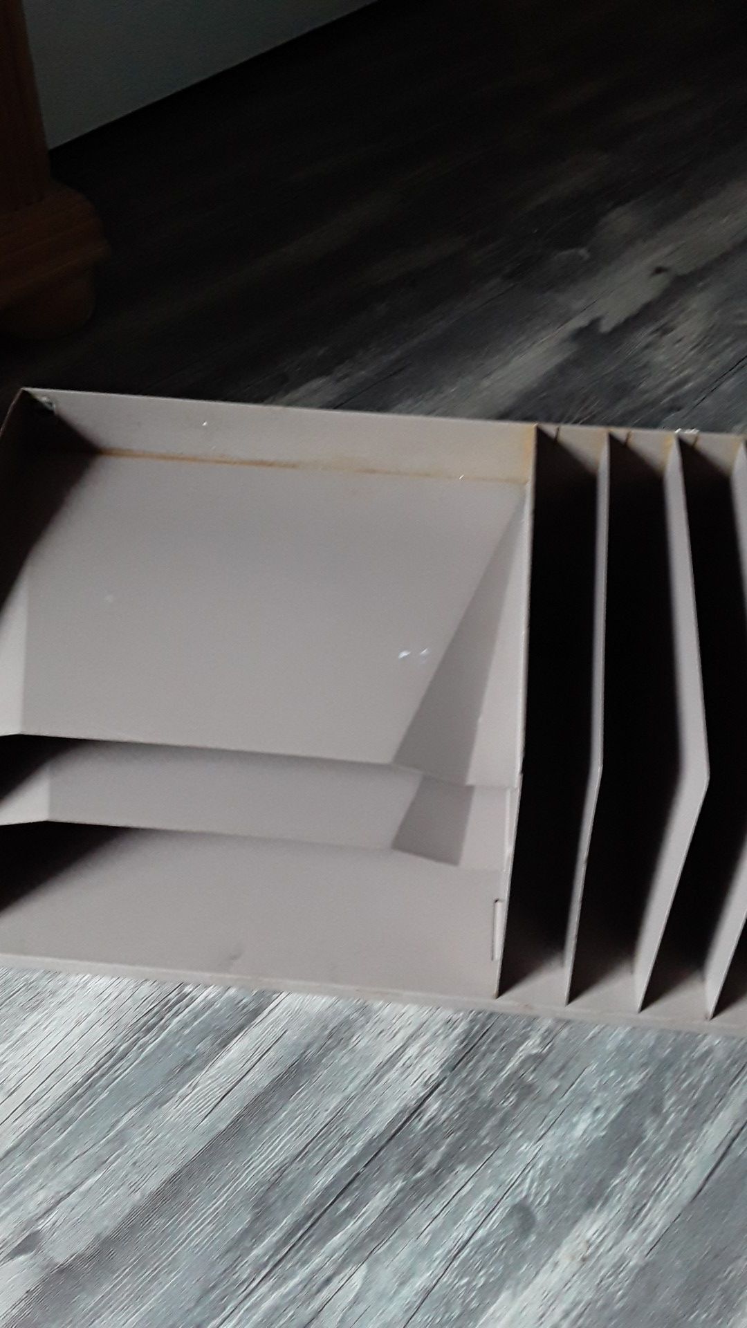 Desk top metal files
