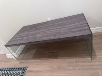 Modern glass accent coffee table