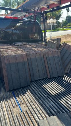Flat tile roofing