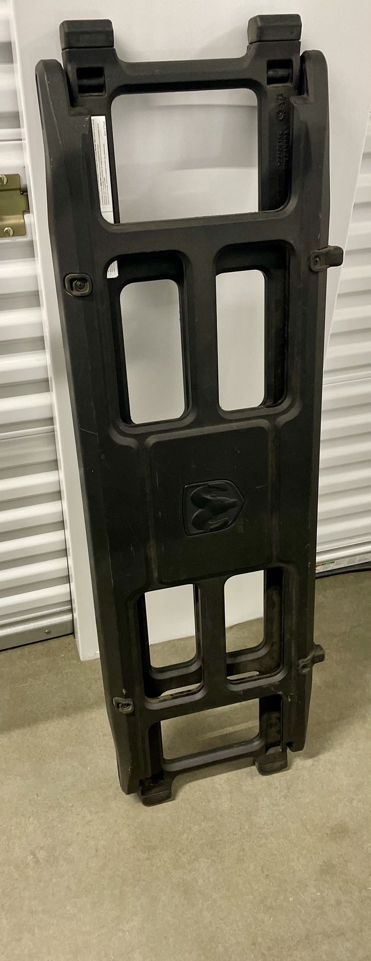 Ram OEM Genuine Mopar Dodge Ram Tailgate Bed Box Divider Bed Extender, no key, mint!
