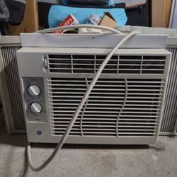GE Air Conditioner 