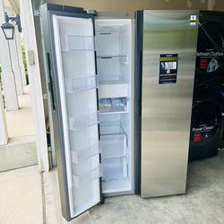 Brand New Samsung Bespoke Smart Side-By-Side Refrigerator With Beverage Center.