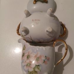 Cream Pitcher And Sugar Bowl Set