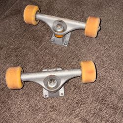 skateboarding trucks 