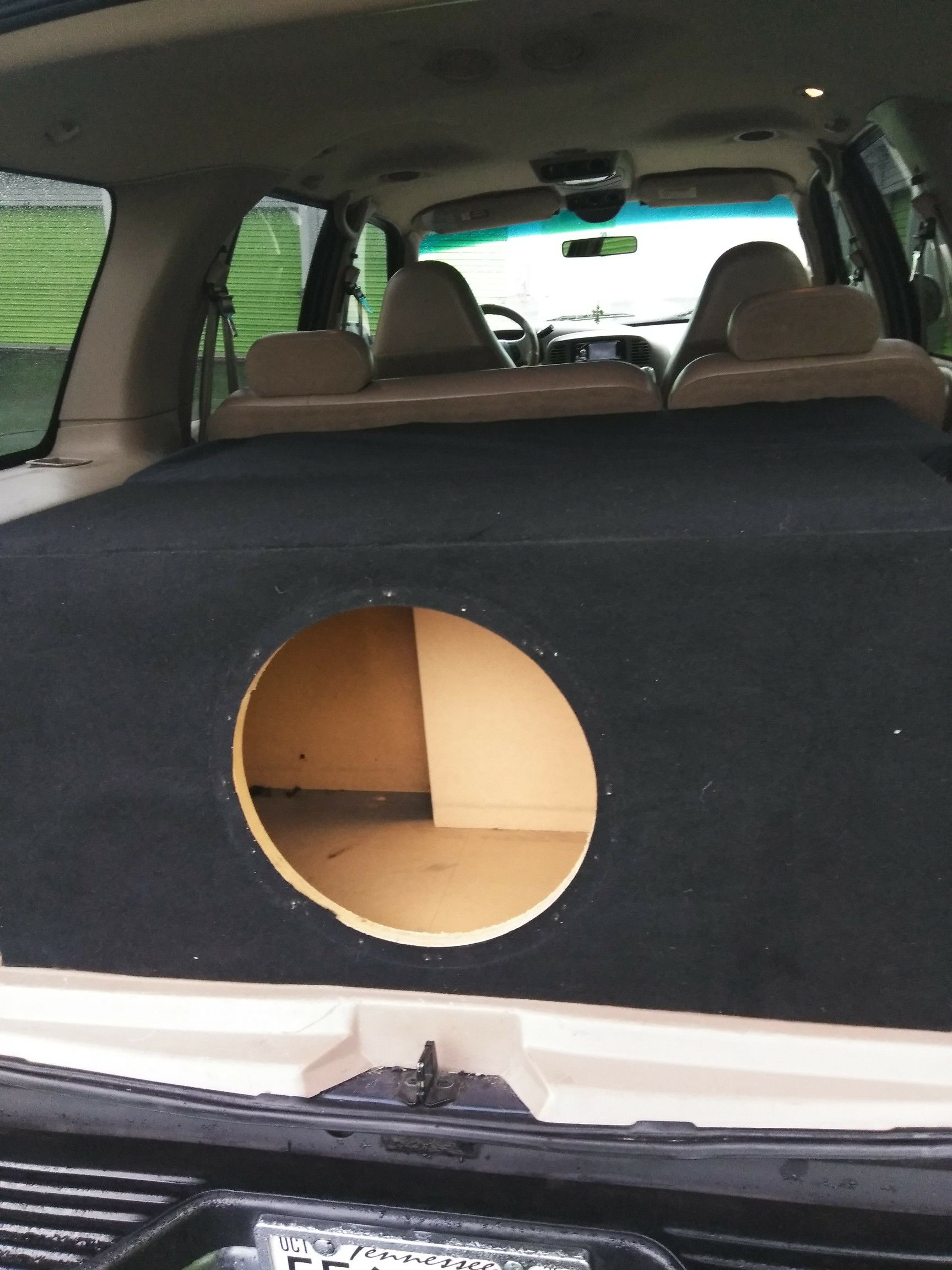 Sub box for a 15 inch subwoofer