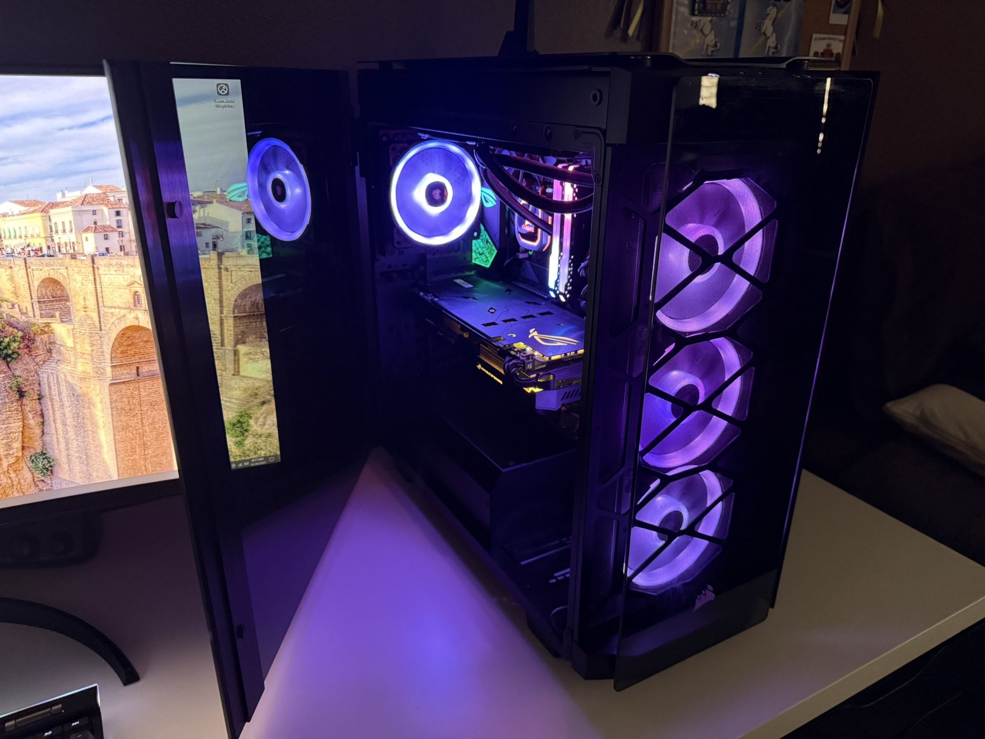 Corsair Gaming PC w/ K90 Mechanical Keyboard + Mouse