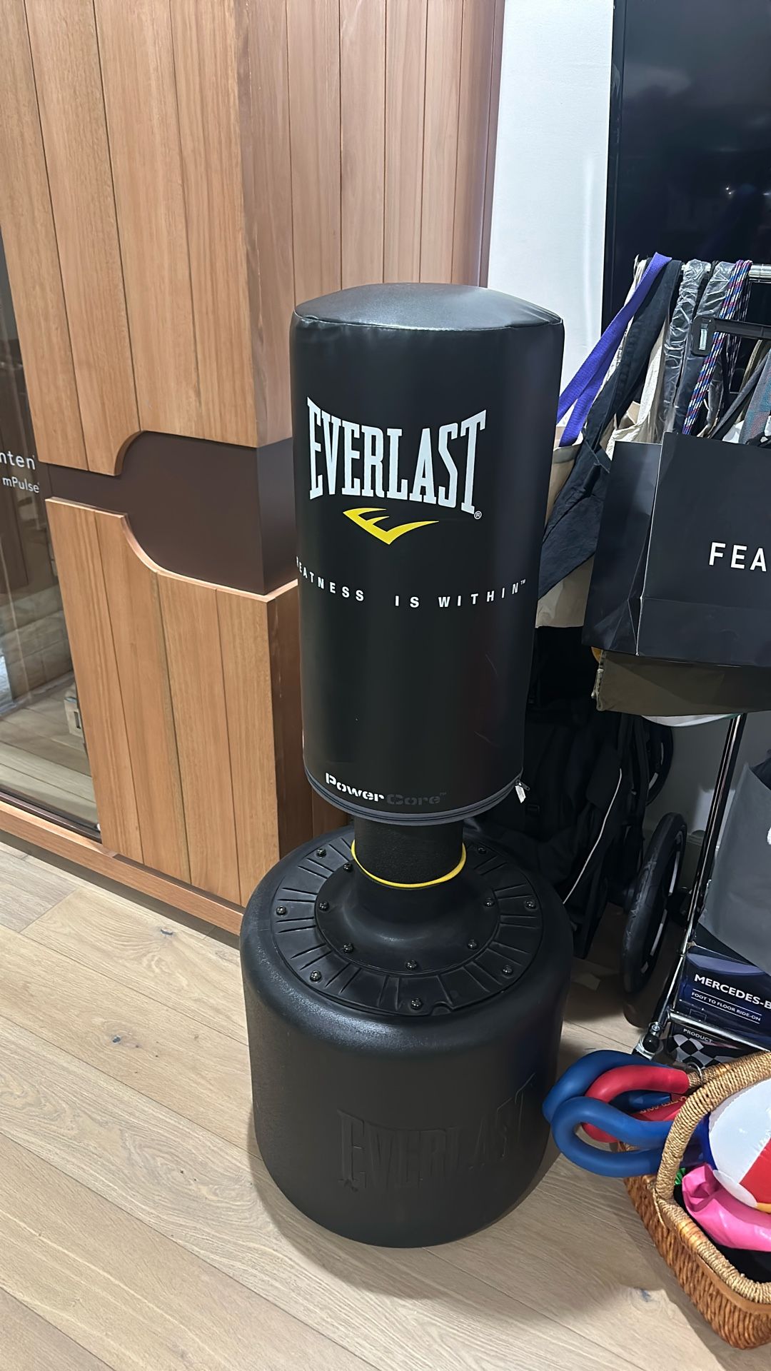EVERLAST POWERCORE FREE STANDING PUNCHBAG